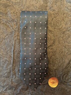 Charvet Green Men's Tie with Pink Dots
